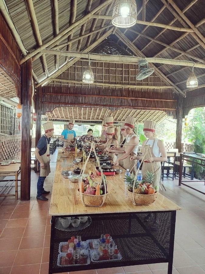 Song Thien Homestay Хой Ан Екстериор снимка