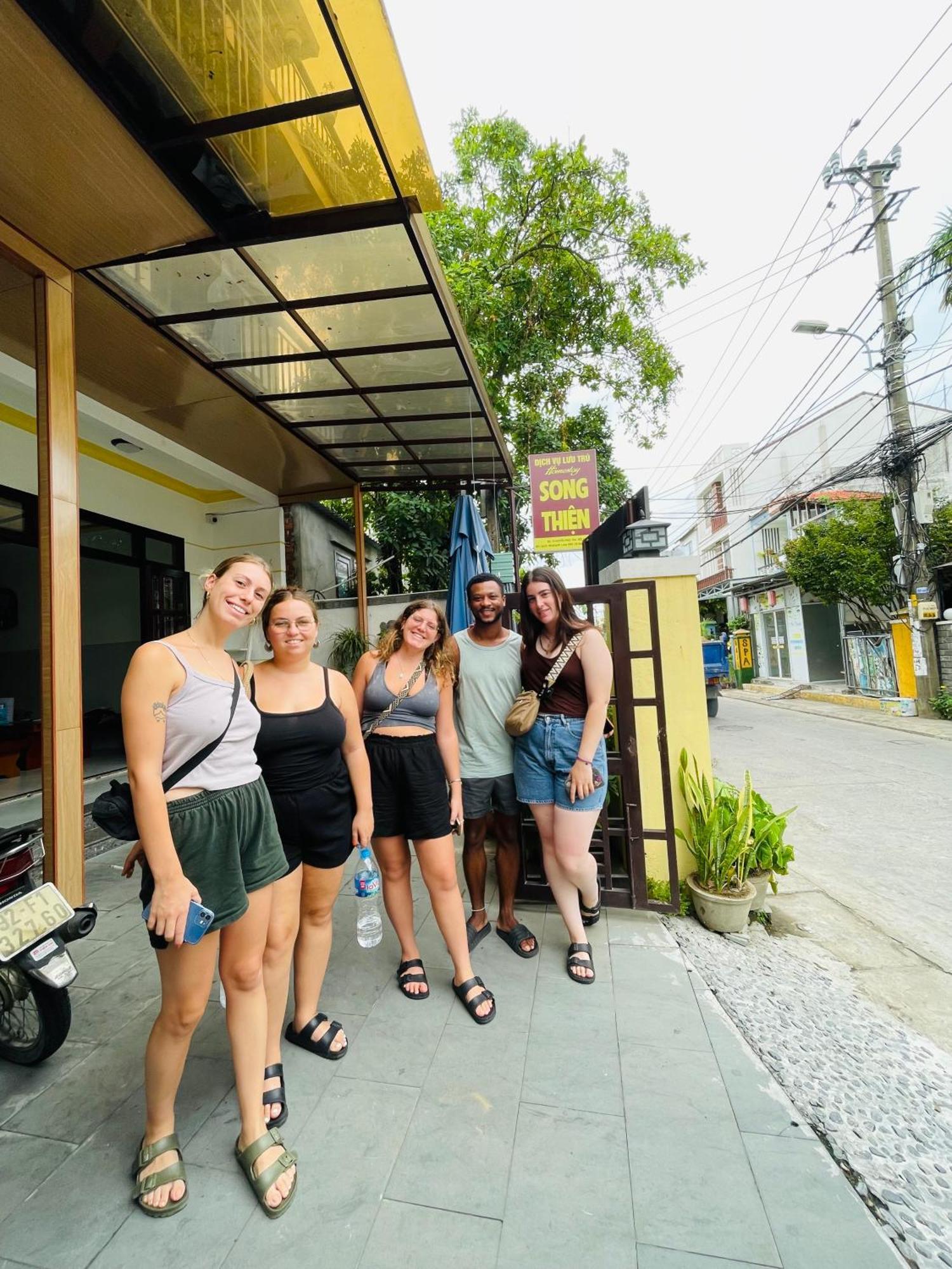 Song Thien Homestay Хой Ан Екстериор снимка